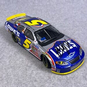 2005 Action 1:24 Boston Reid #5 Lowe's Chevy‎ Monte Carlo Signed Diecast 1/924